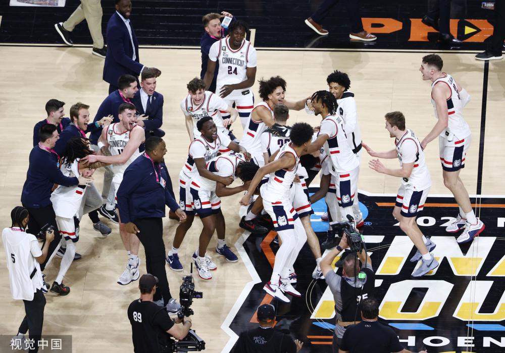 以及对球员 以及对球员