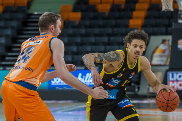 猎鹰的防守 猎鹰的防守